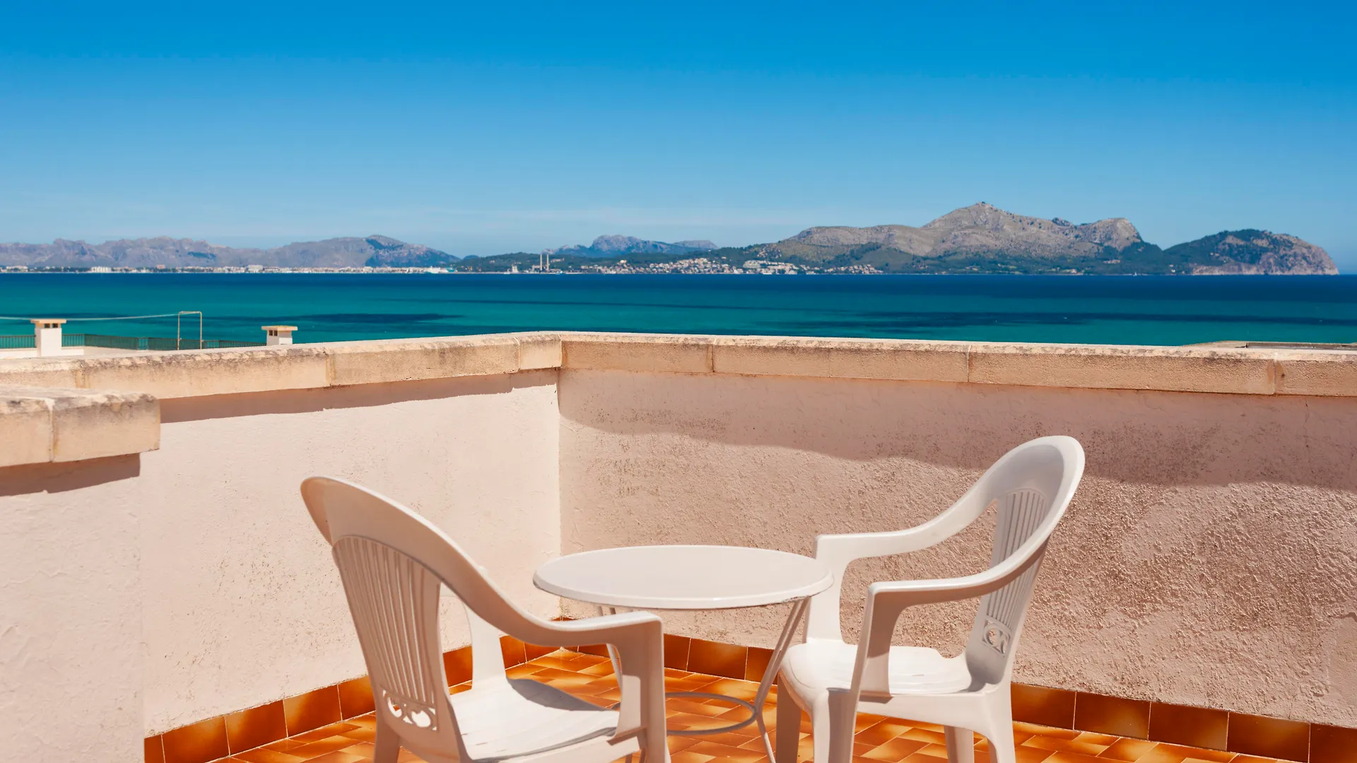 Apts. Charly'S Can Picafort  Spain