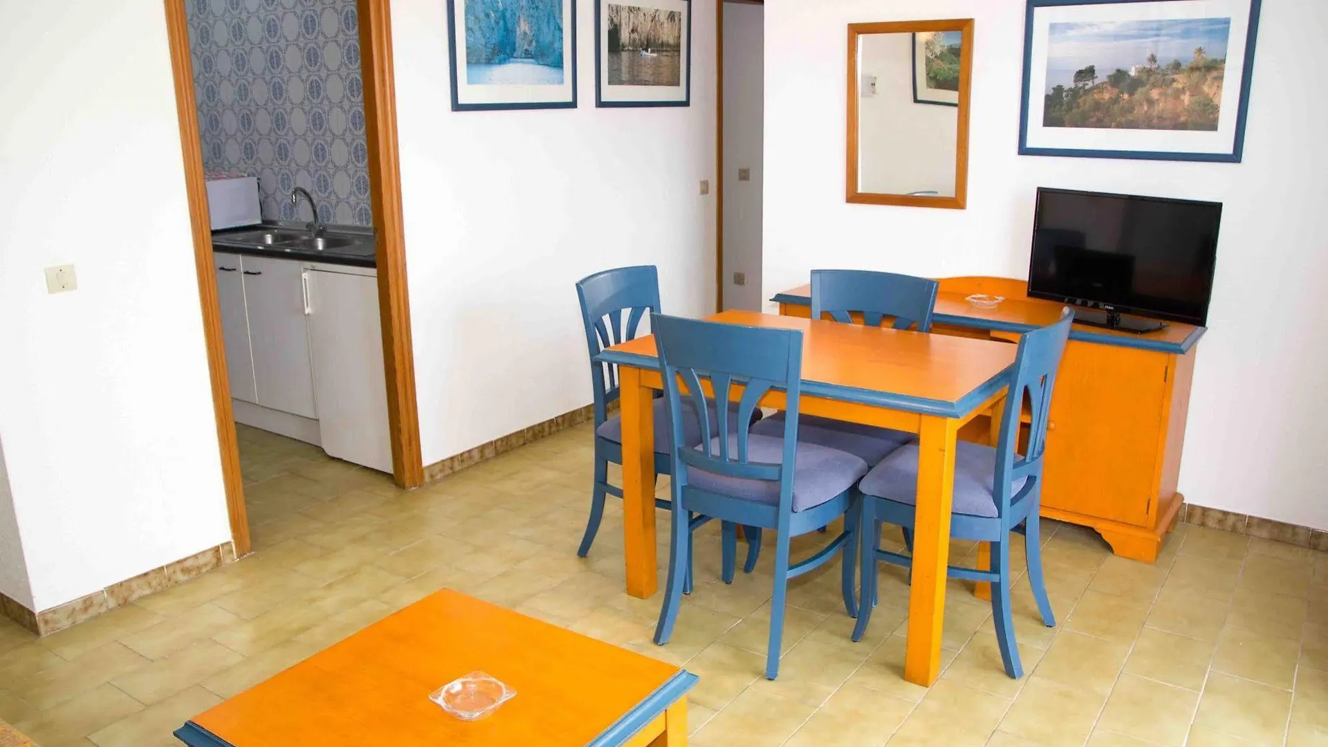Apts. Charly'S Can Picafort  Hotel