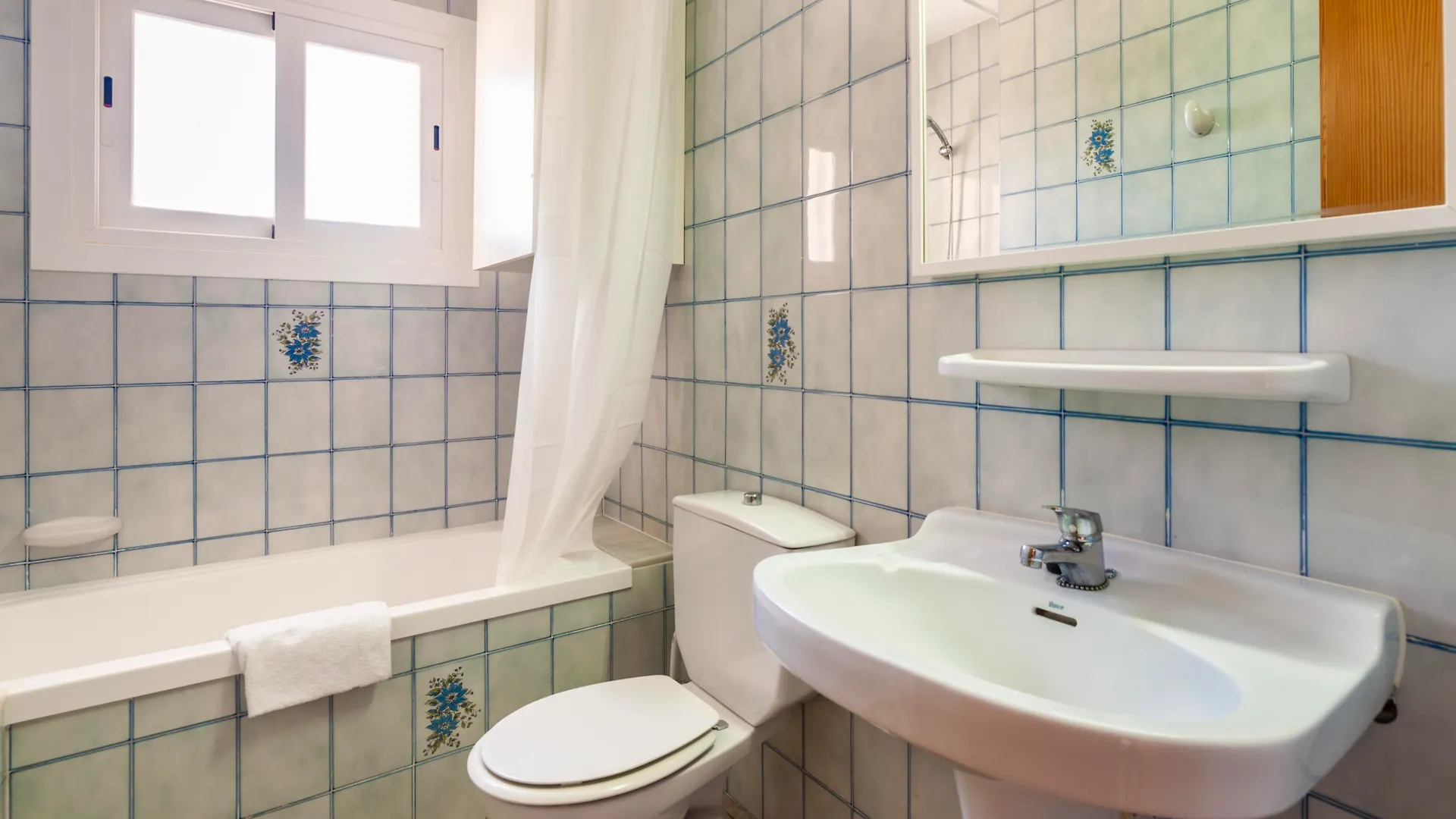 ***** Hotel Apts. Charly'S Can Picafort  Spain