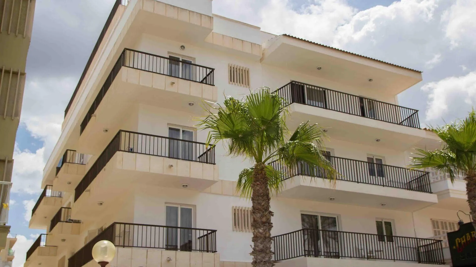 Apts. Charly'S Can Picafort  Can Picafort (Mallorca)